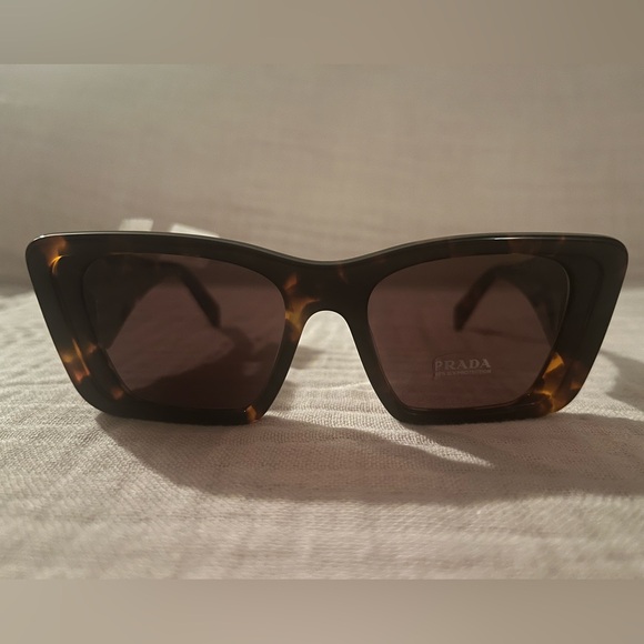 Prada PR 08YS - 01V8C1 Sunglasses HAVANA HONEY w/DARK BROWN 51mm - Picture 4 of 6